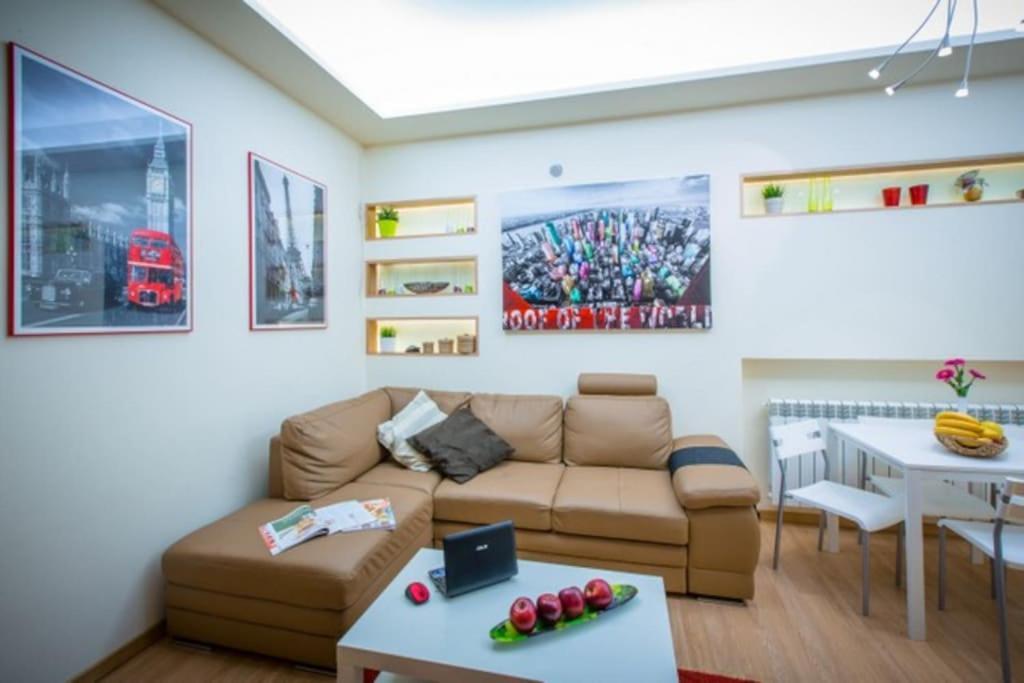 סופיה High Tech - Luxurious Apartment מראה חיצוני תמונה