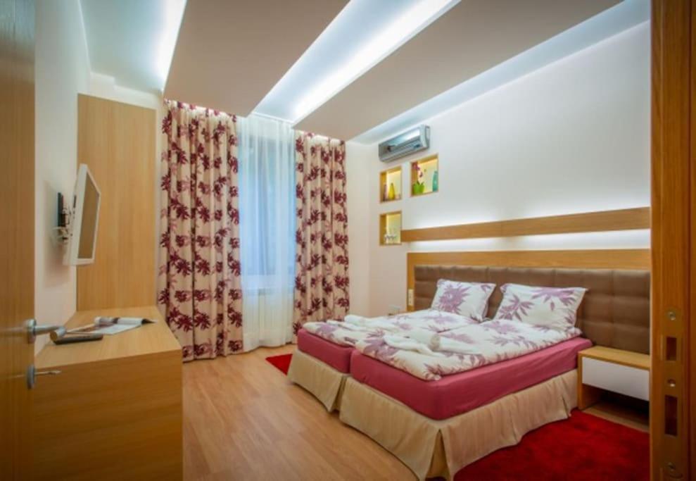 סופיה High Tech - Luxurious Apartment מראה חיצוני תמונה